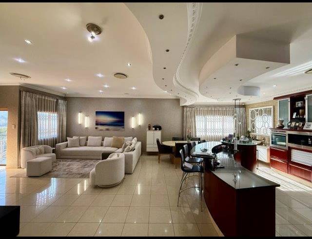 4 BEDROOM TOWNHOUSE FOR SALE IN MALVERN